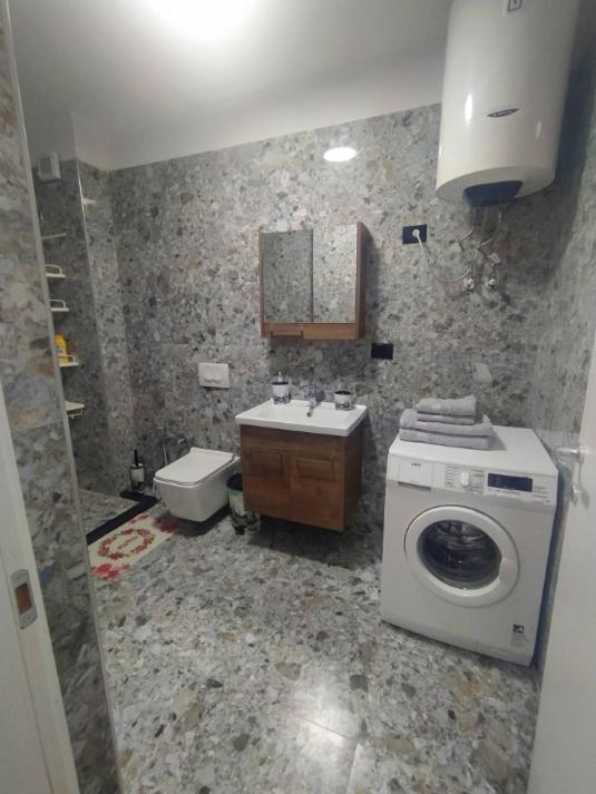 דירות טיראנה #1 Modern 1Br With Balcony In Up-And-Coming Hip Area מראה חיצוני תמונה