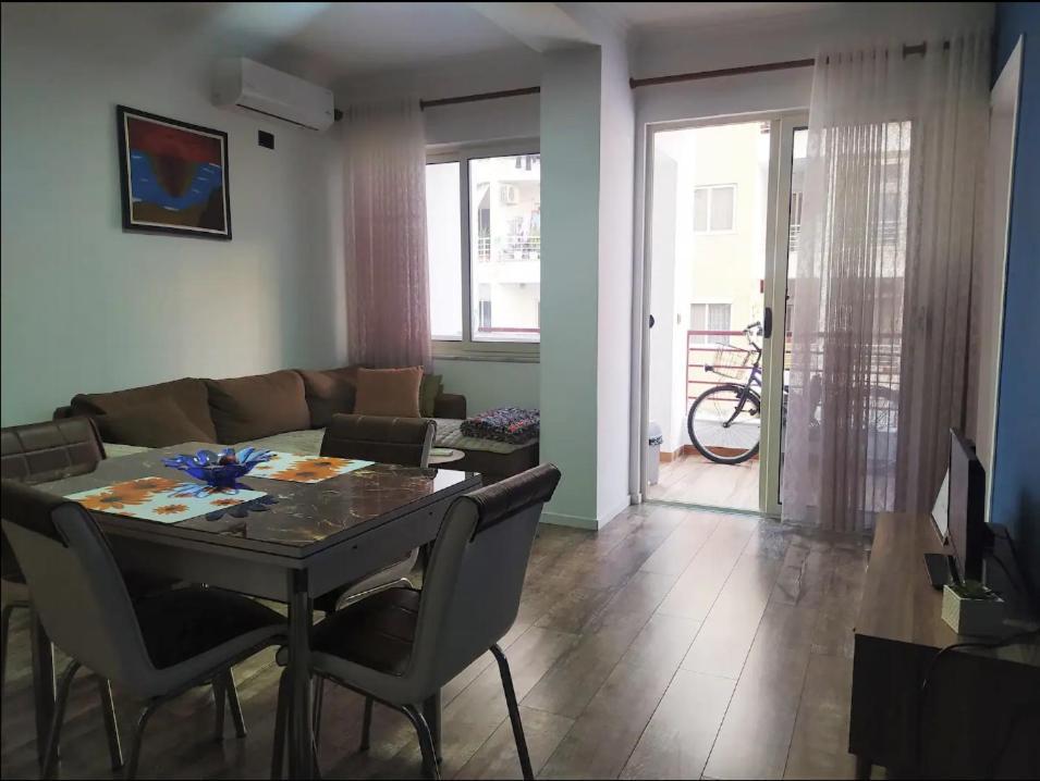 דירות טיראנה #1 Modern 1Br With Balcony In Up-And-Coming Hip Area מראה חיצוני תמונה